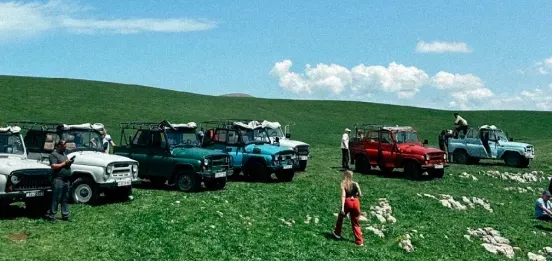 Афиша: Джиппинг тур